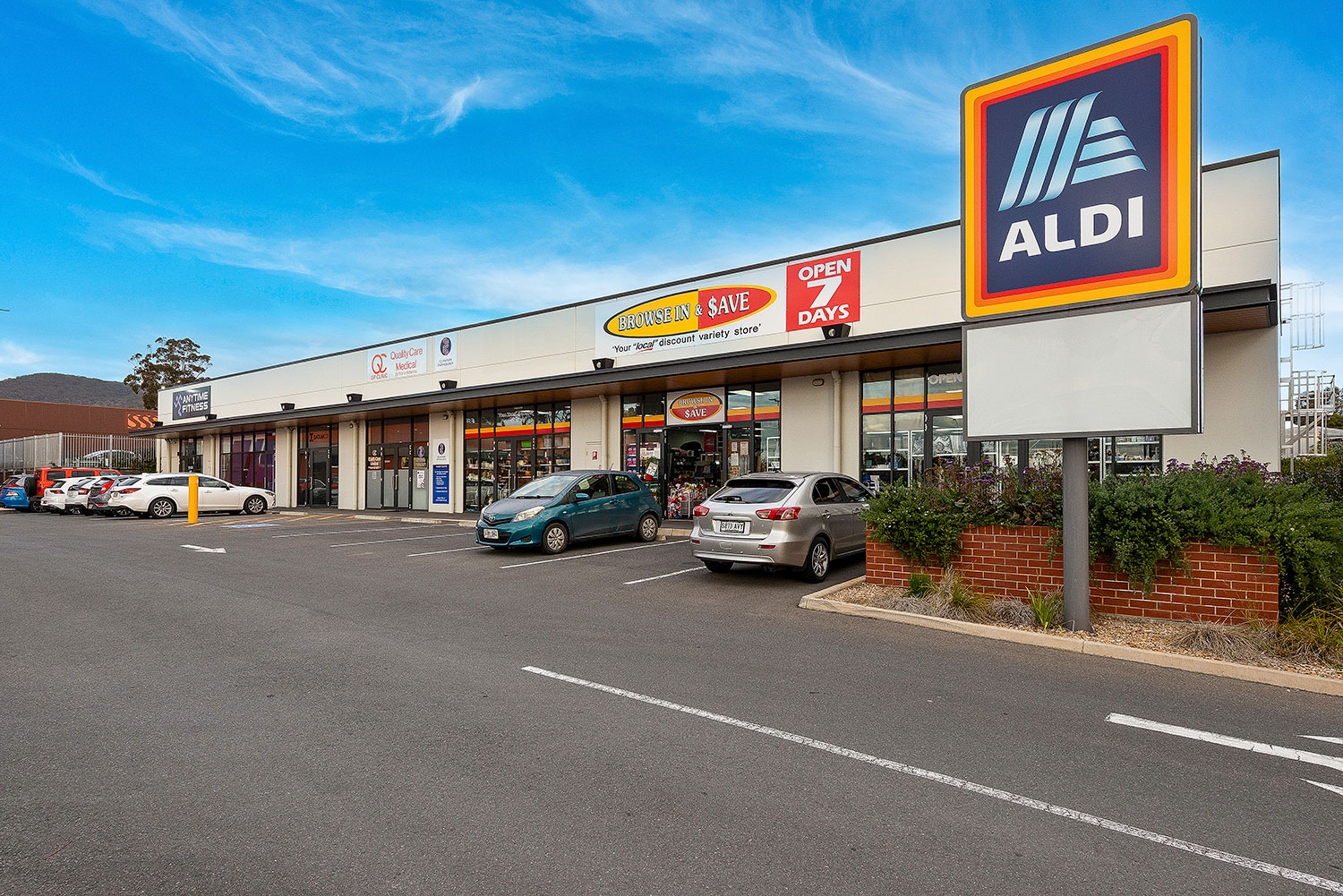 176 Gorge Road, Newton Is a Securely Leased Retail and Medical Based Investment Sharing a Car Park with the Established Aldi Newton