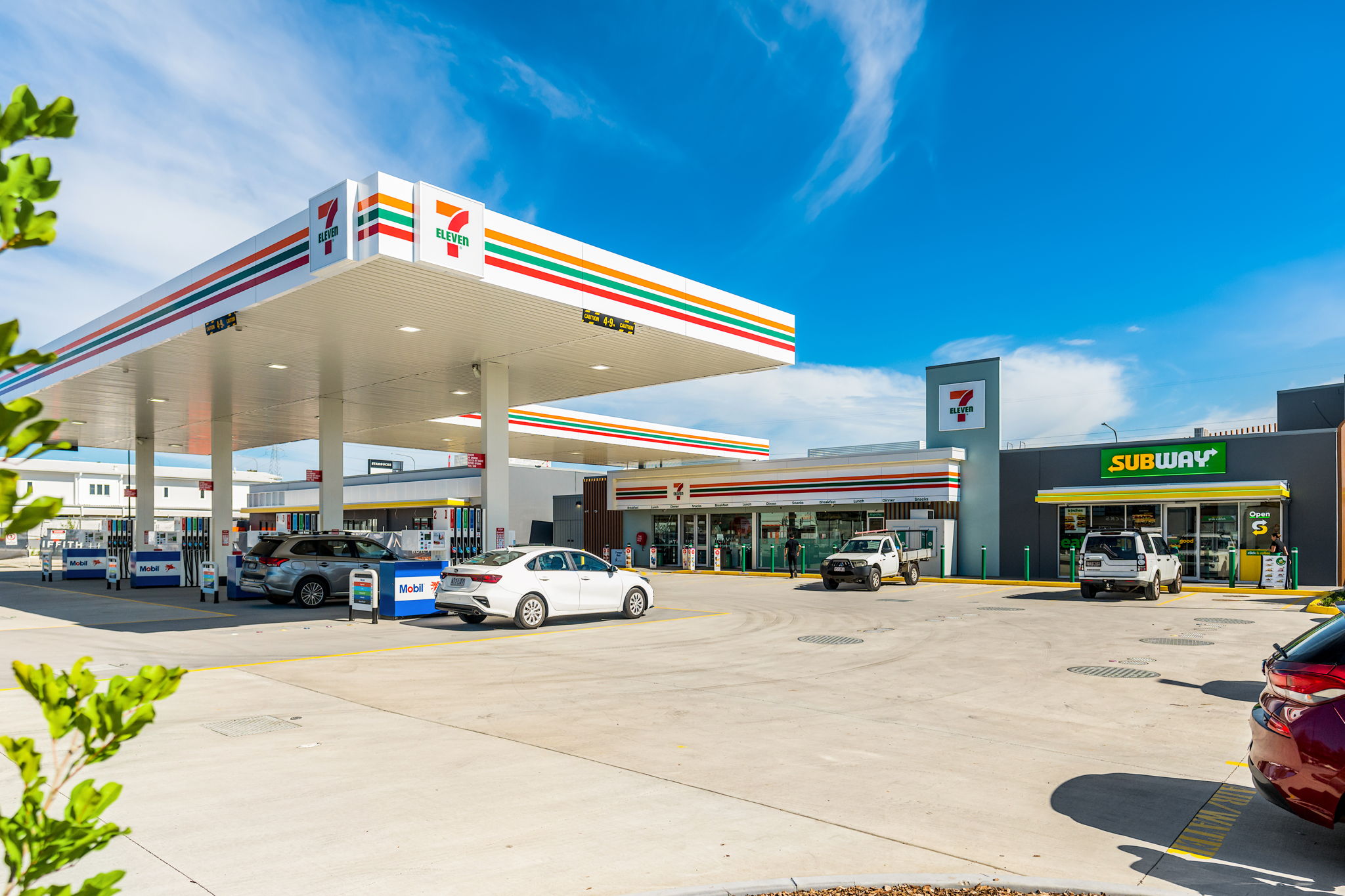 Stonebridge Sells New Growth Corridor 7-Eleven & Subway Outlet for $8,150,000 at Sharp Yield