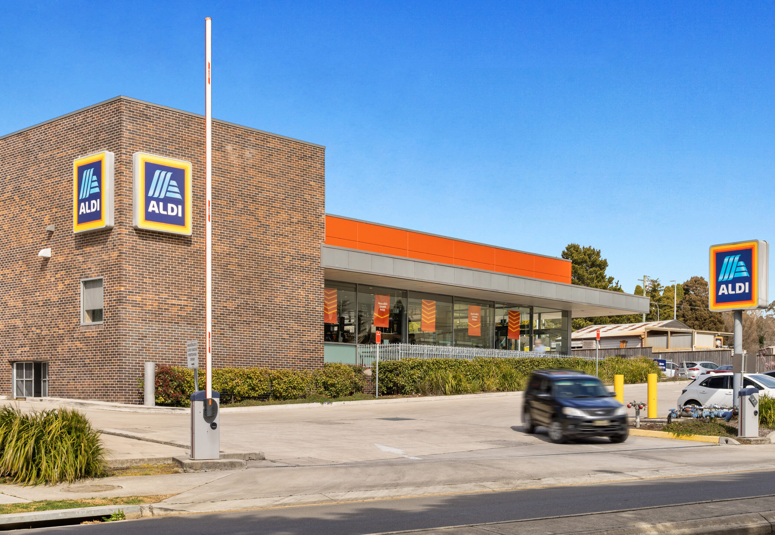 Stonebridge Transact Trophy NSW Southern Highlands Freestanding Aldi Supermarket