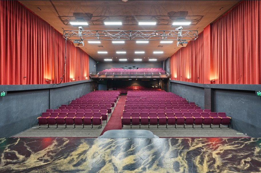 Bright Lights on One of Melbourne’s Most Treasured Stages, the Alex Theatre
