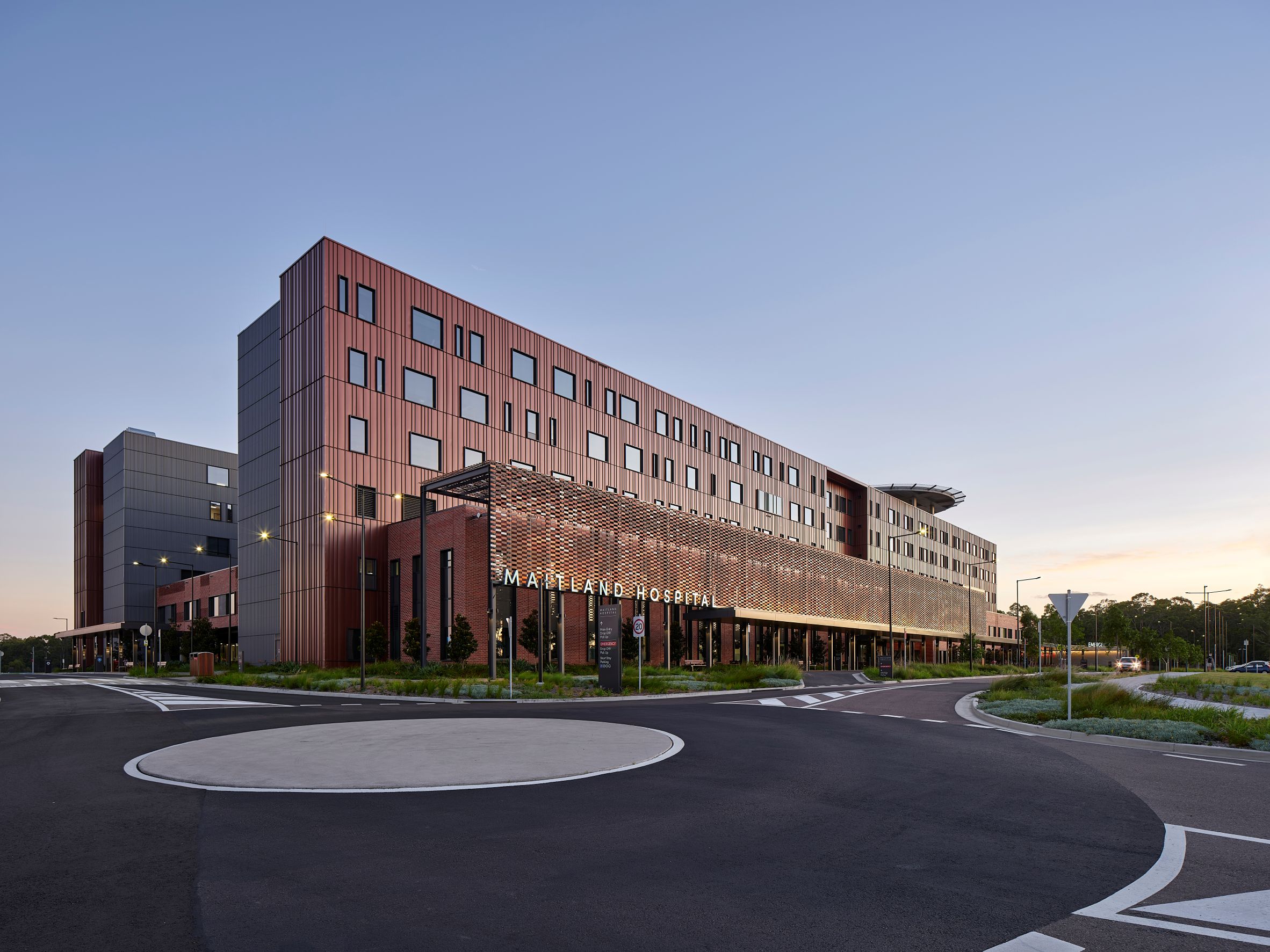 Brand New $470m Maitland Hospital Opens