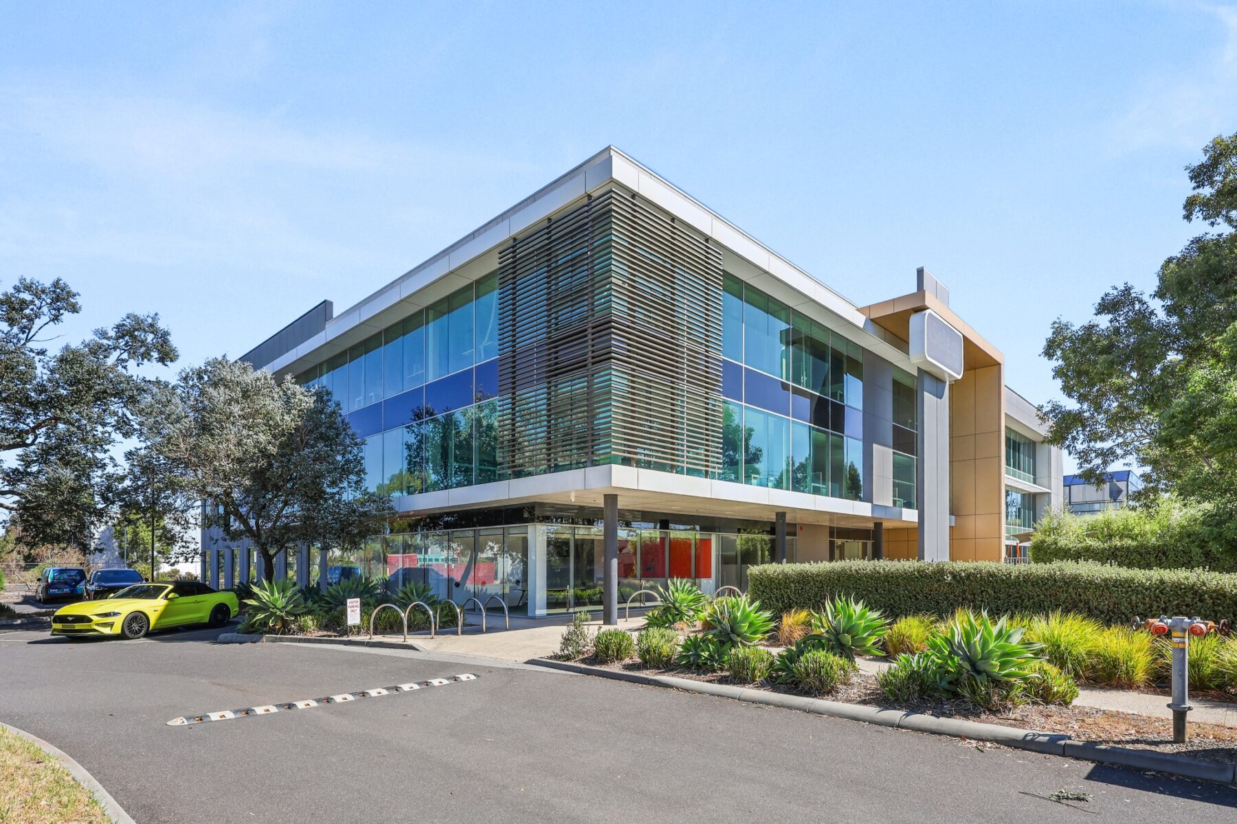 Vacant Freehold South-Side Office Hits the Market
