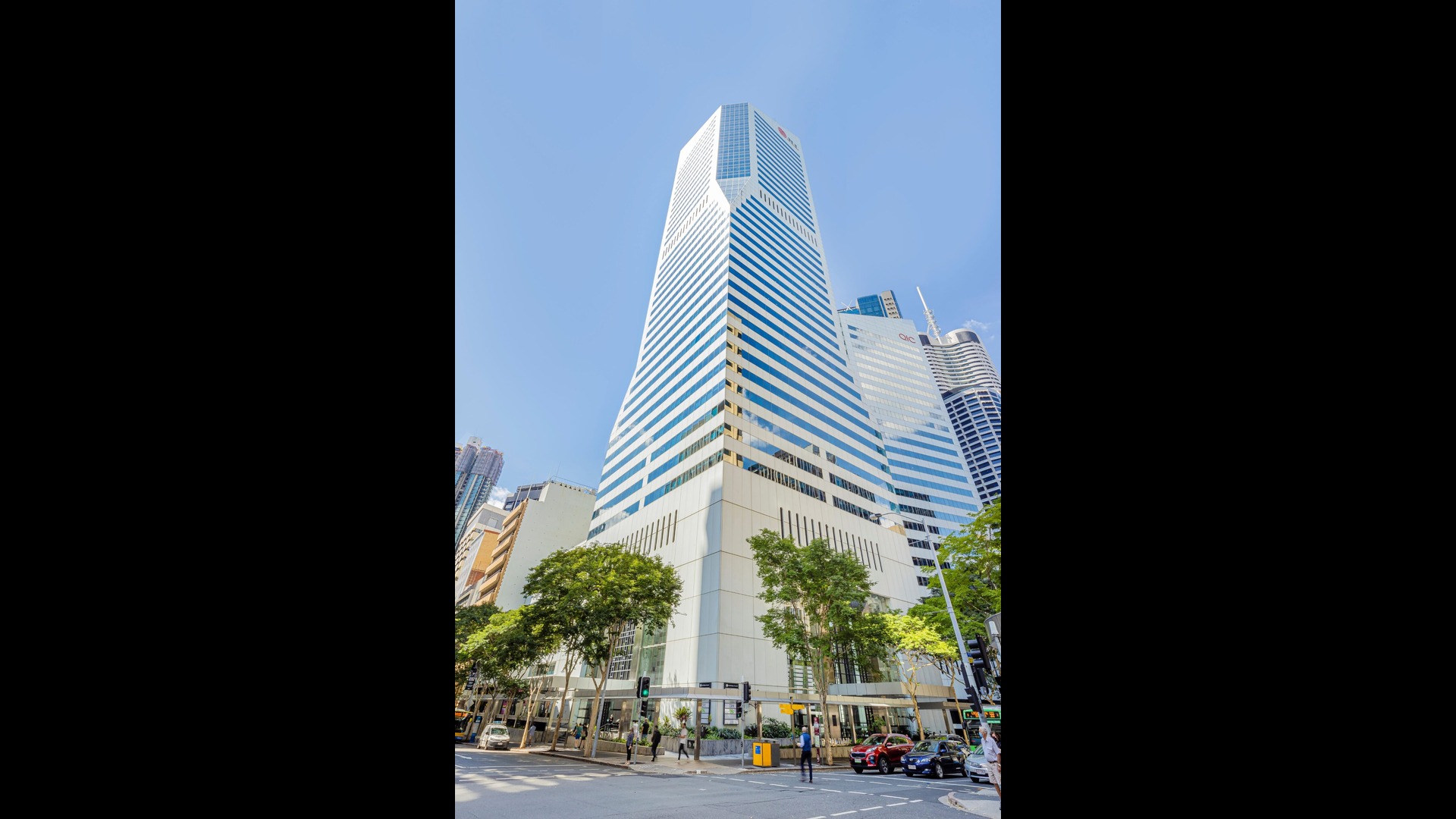 ISPT Divests 50% of Central Plaza 1 to Aravest