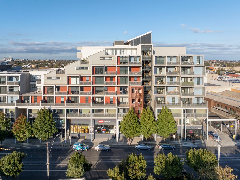 Inner-Metro IGA Supermarket Investment Hits the Market in Coburg