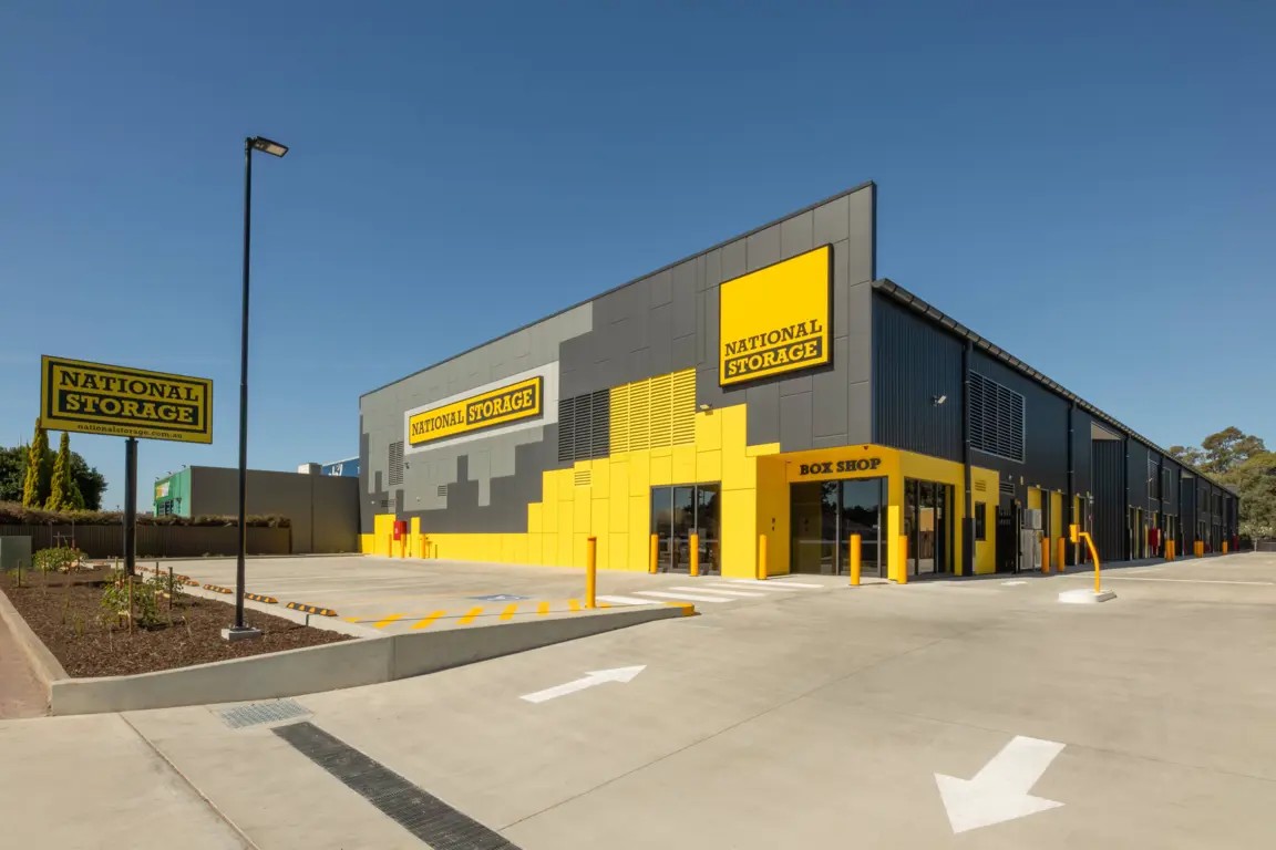 Consortium Targets National Storage REIT