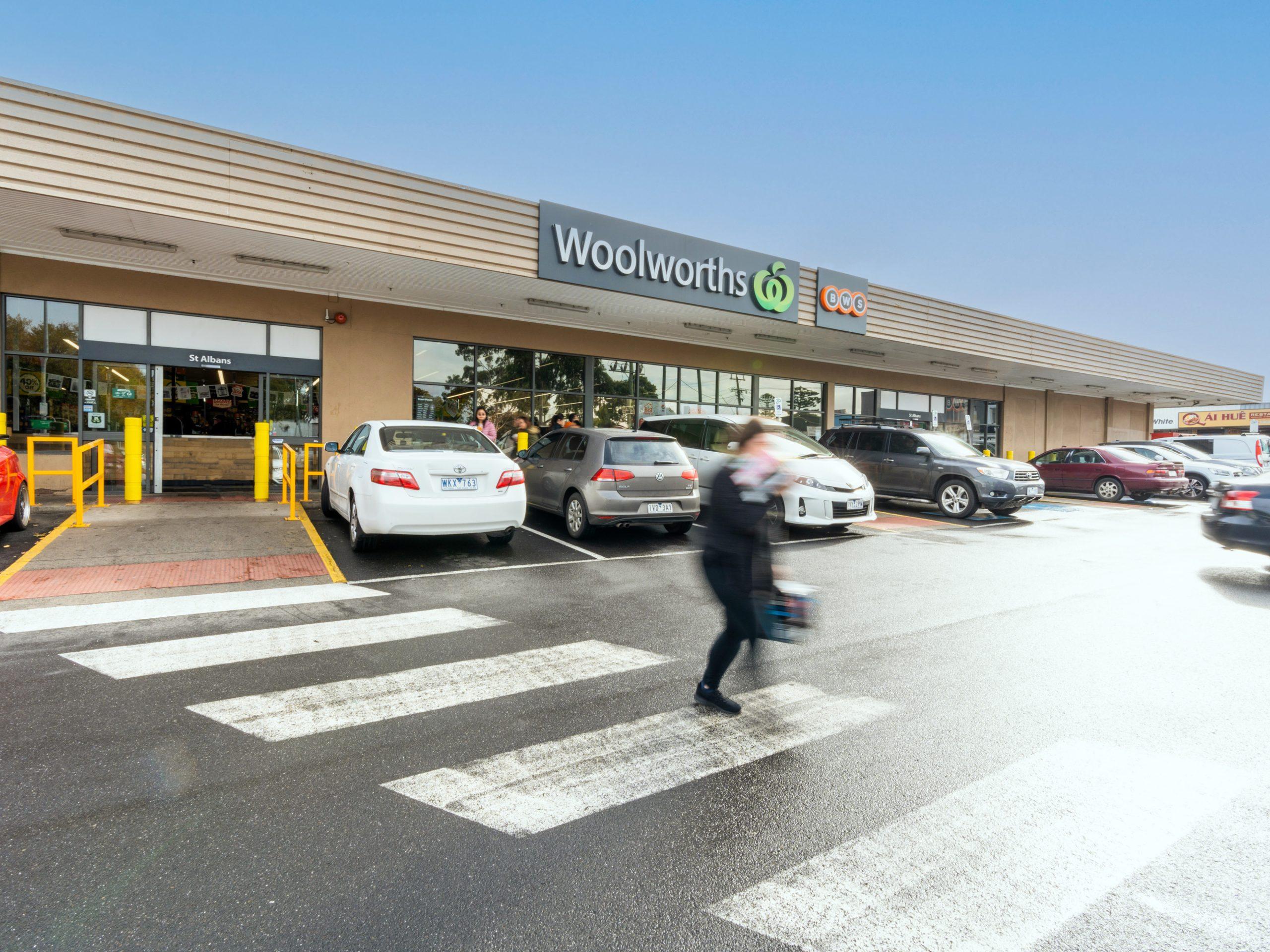 Rare metropolitan Melbourne freestanding Woolworths up for sale